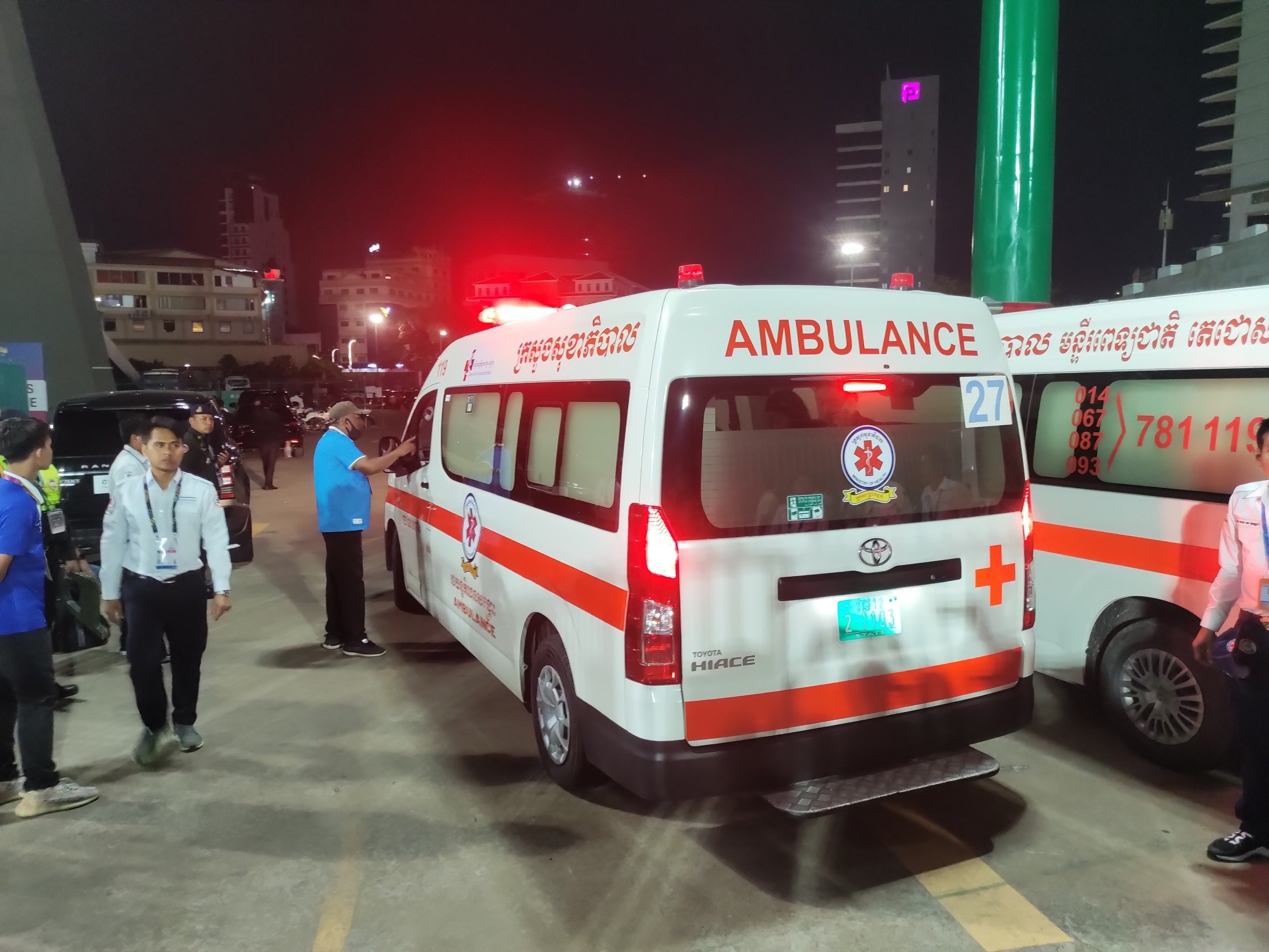 Trung vệ tuyển nữ Việt Nam nhập viện cấp cứu - Bóng Đá