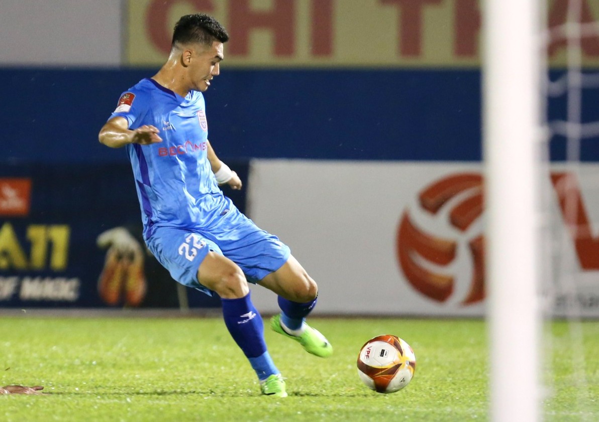 Tuyển Việt Nam: V-League khởi sắc, HLV Troussier âu lo Tiến Linh - Bóng Đá