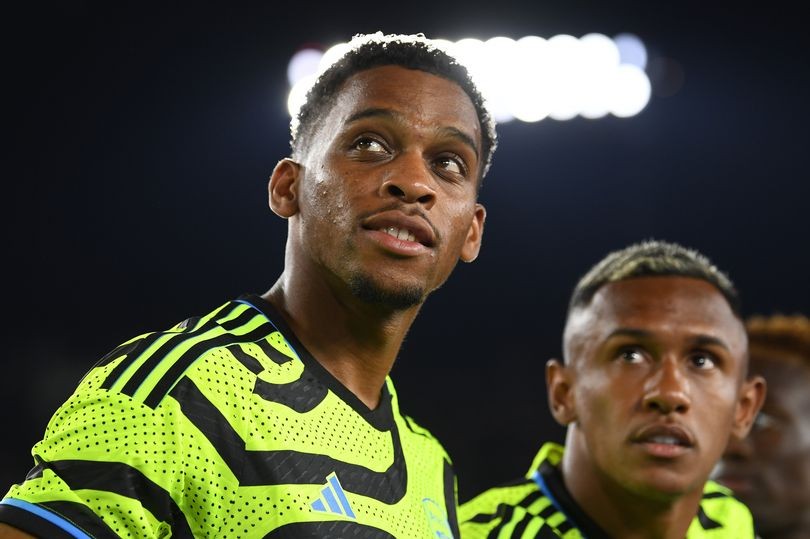 Erik ten Hag influence in Jurrien Timber move to Arsenal revealed after Man Utd transfer snub - Bóng Đá