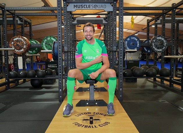Tim Krul has signed for Luton Town! - Bóng Đá