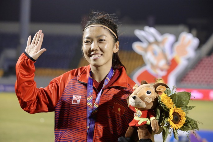 Tạp chí Time: Người hâm mộ Việt Nam hy vọng đội tuyển nữ làm nên lịch sử - Bóng Đá