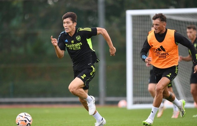 Arsenal mở đàm phán với thương vụ Tomiyasu  - Bóng Đá