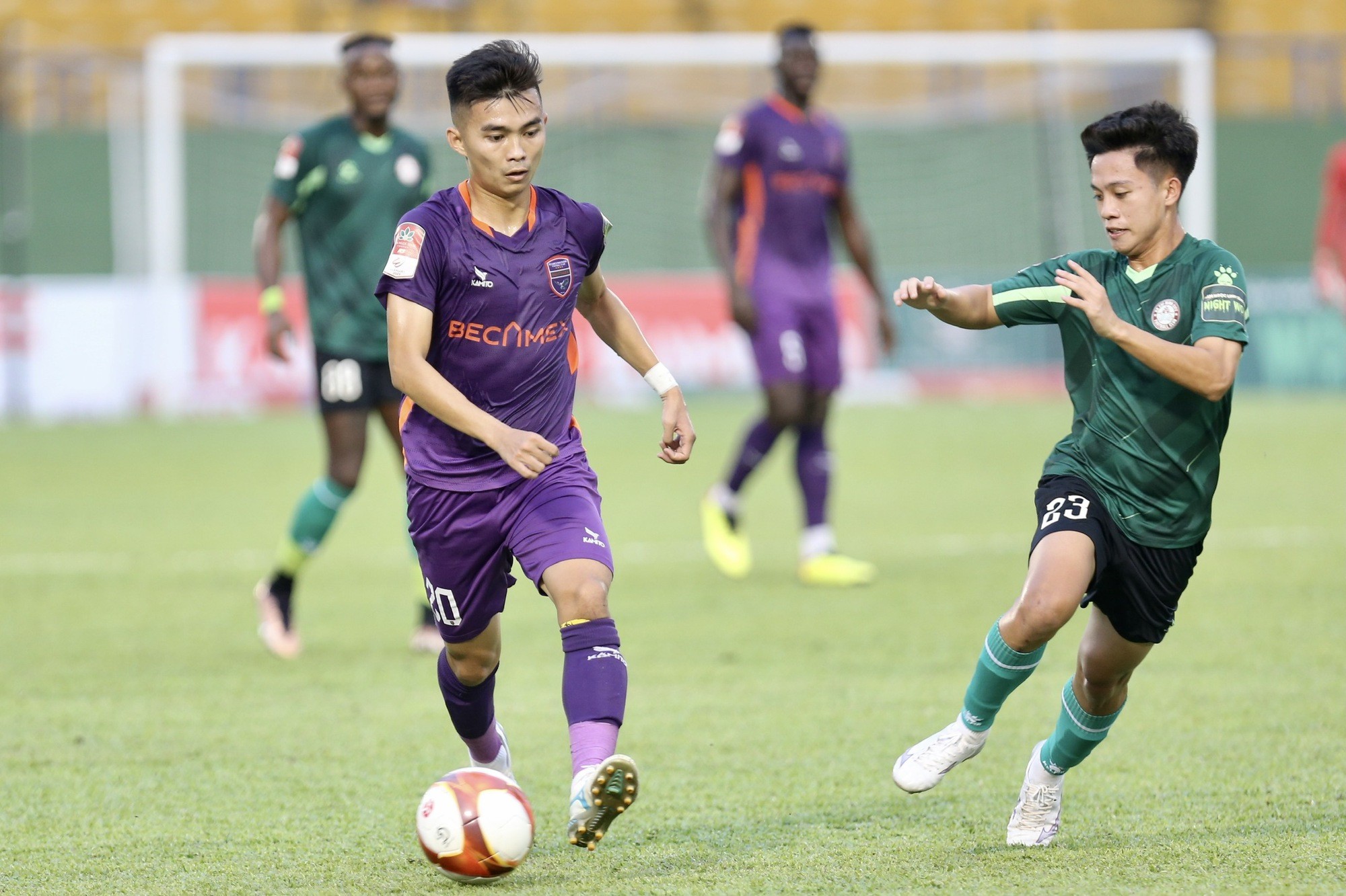 Cuộc đua trụ hạng V-League: 'Chung kết ngược' vòng hạ màn - Bóng Đá