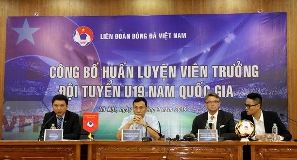  - Bóng Đá
