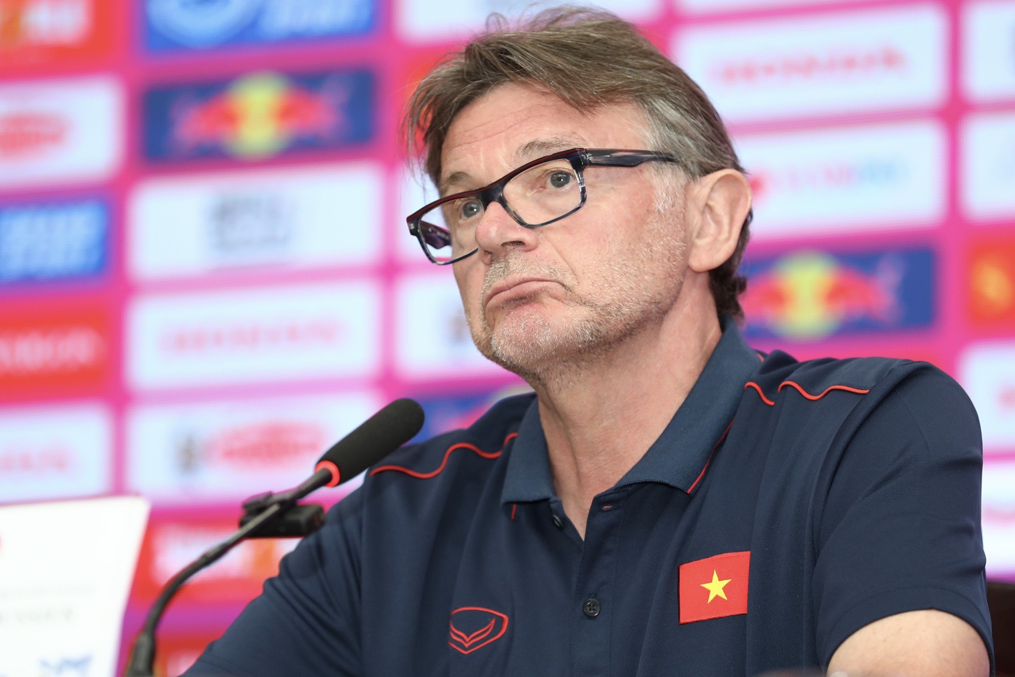 Tuyển Việt Nam sa sút, HLV Troussier có thể làm 1 việc - Bóng Đá