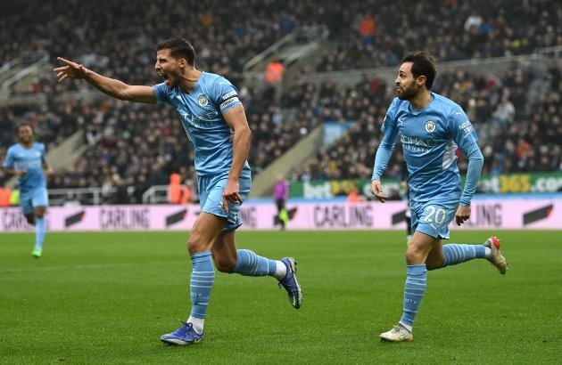 Premier League bỗng trở thành cuộc đua một ngựa - Bóng Đá