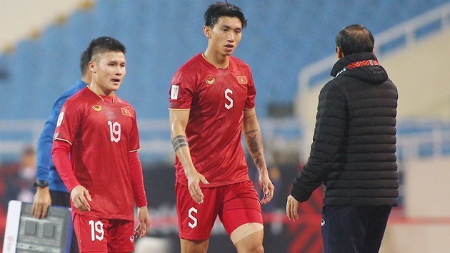 Thủ cường, công bùng nổ và bài toán chờ HLV Troussier trả lời - Bóng Đá