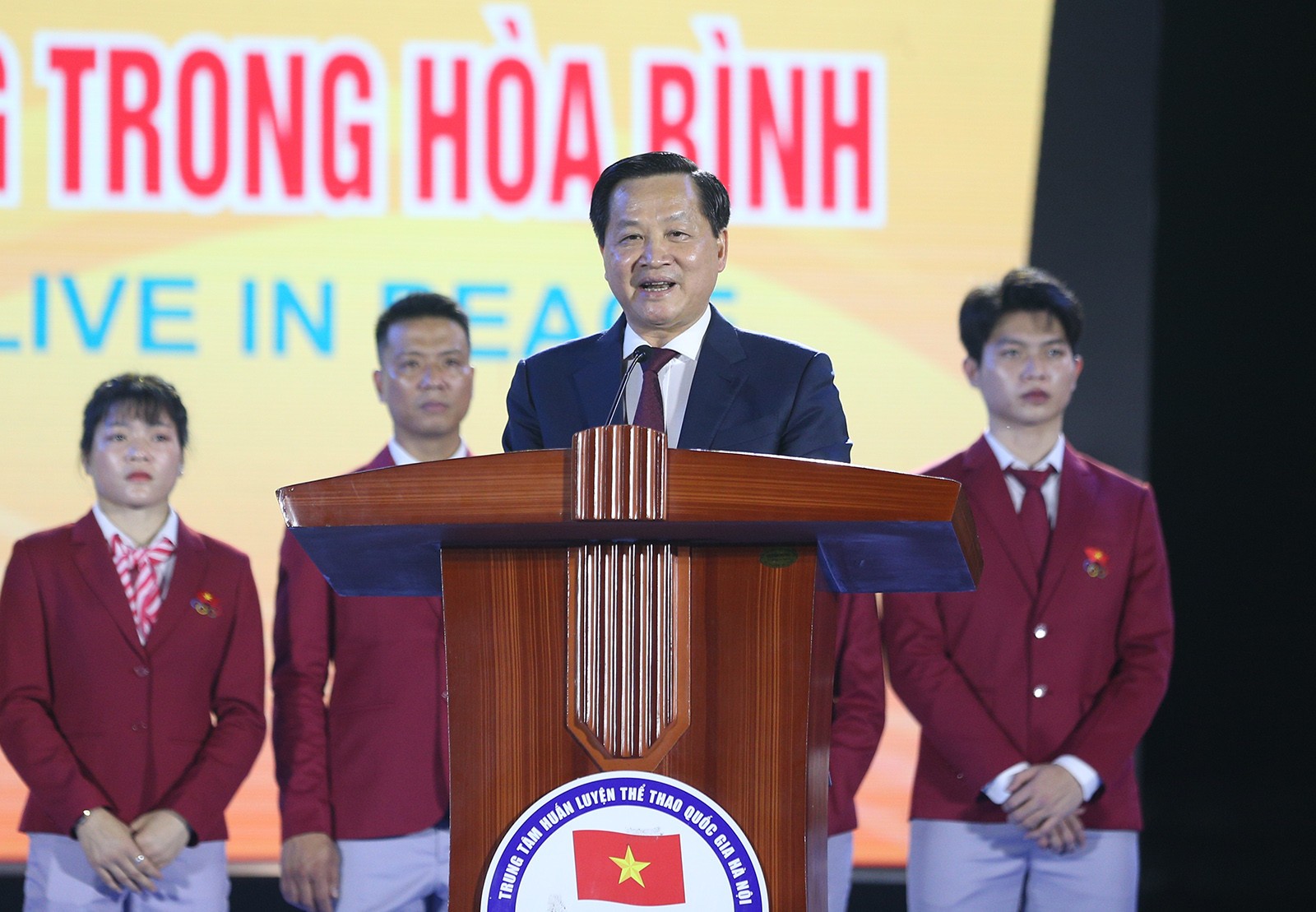 Tưng bừng Lễ xuất quân đoàn TTVN dự SEA Games 32 - Bóng Đá