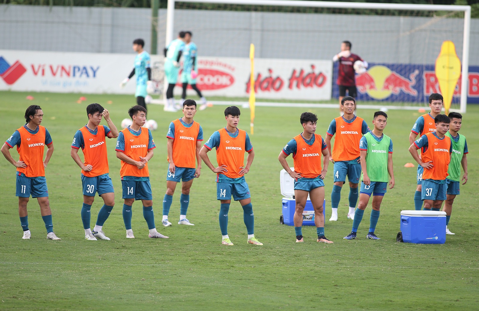 Tuyển Việt Nam: Khi ông Troussier khác biệt với HLV Park Hang Seo - Bóng Đá