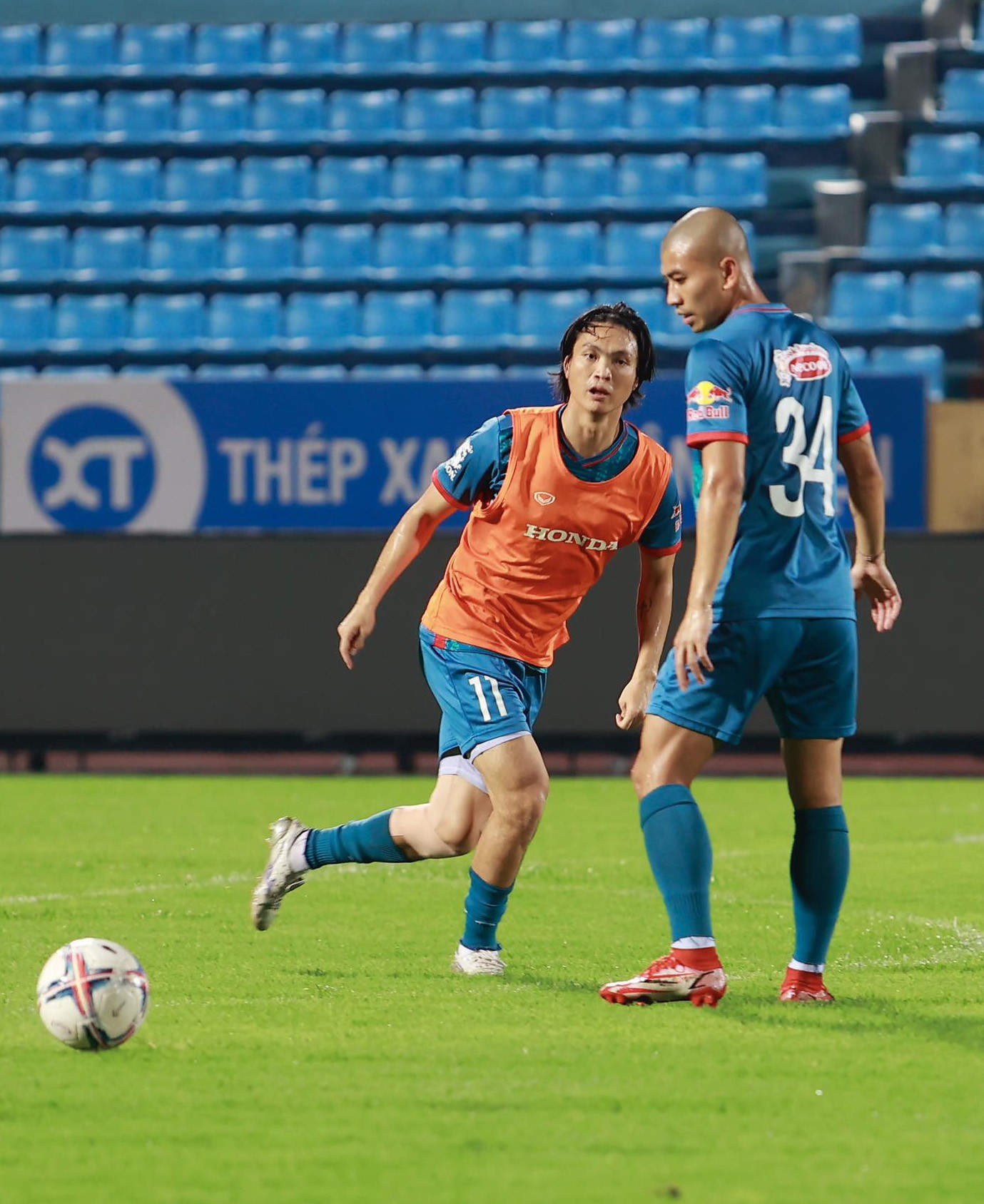 Công Phượng, Văn Toàn háo hức chờ 'xé lưới' Syria - Bóng Đá