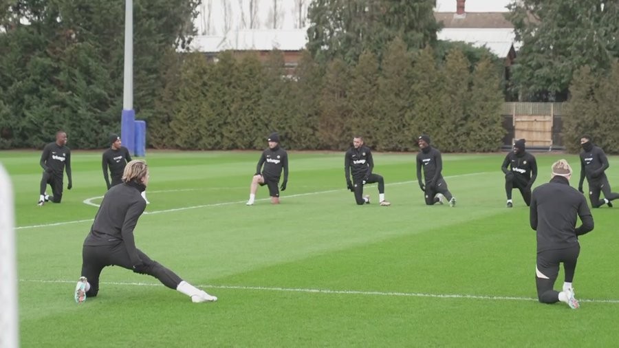 Rõ tình trạng Kante, sân tập Chelsea đón cú hích trước trận quyết định - Bóng Đá