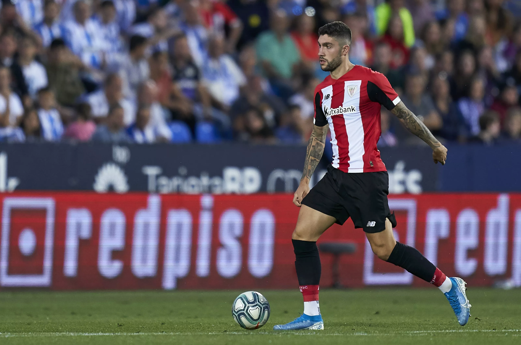 Man City join race for La Liga centre-back – Bayern Munich, Arsenal and Everton interested - Bóng Đá