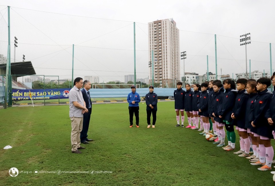 VFF động viên U16 nữ Việt Nam trước ngày lên đường dự giải đấu do UEFA tổ chức - Bóng Đá