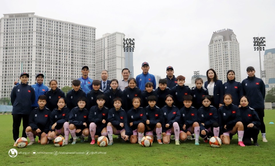 VFF động viên U16 nữ Việt Nam trước ngày lên đường dự giải đấu do UEFA tổ chức - Bóng Đá