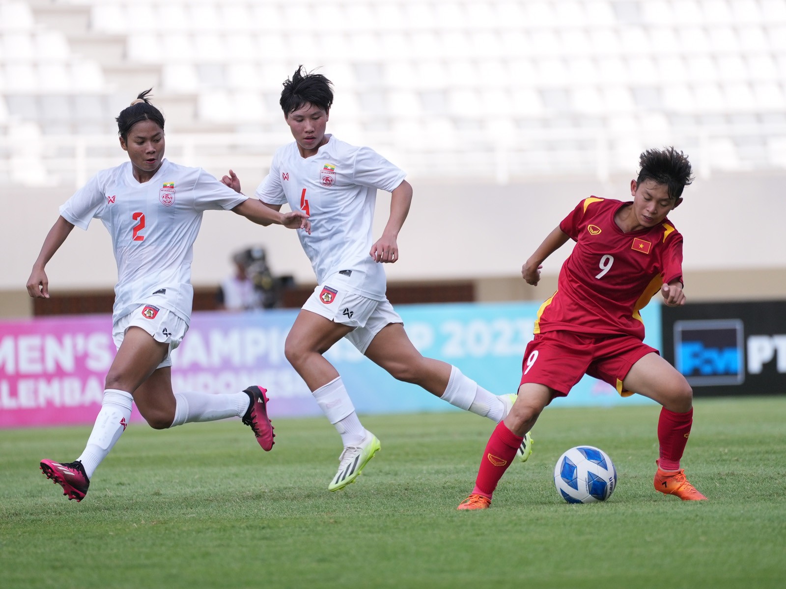 Hạ Myanmar, U19 nữ Việt Nam vào chung kết giải Đông Nam Á - Bóng Đá