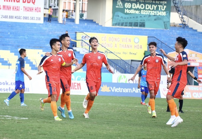 U21 Quốc gia: Đà Nẵng thắng Khánh Hòa, sân đấu gặp sự cố - Bóng Đá