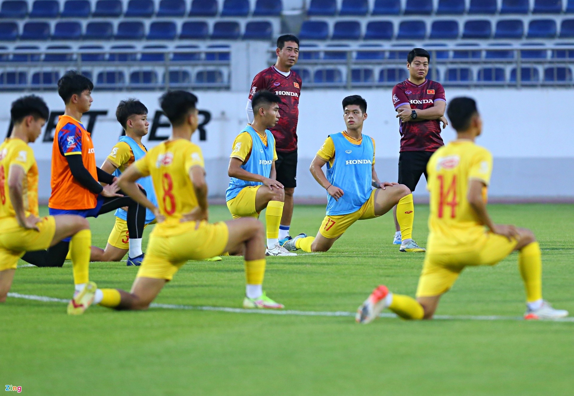 Lê Văn Đô lẻ loi trong ngày đầu của chiến dịch SEA Games - Bóng Đá