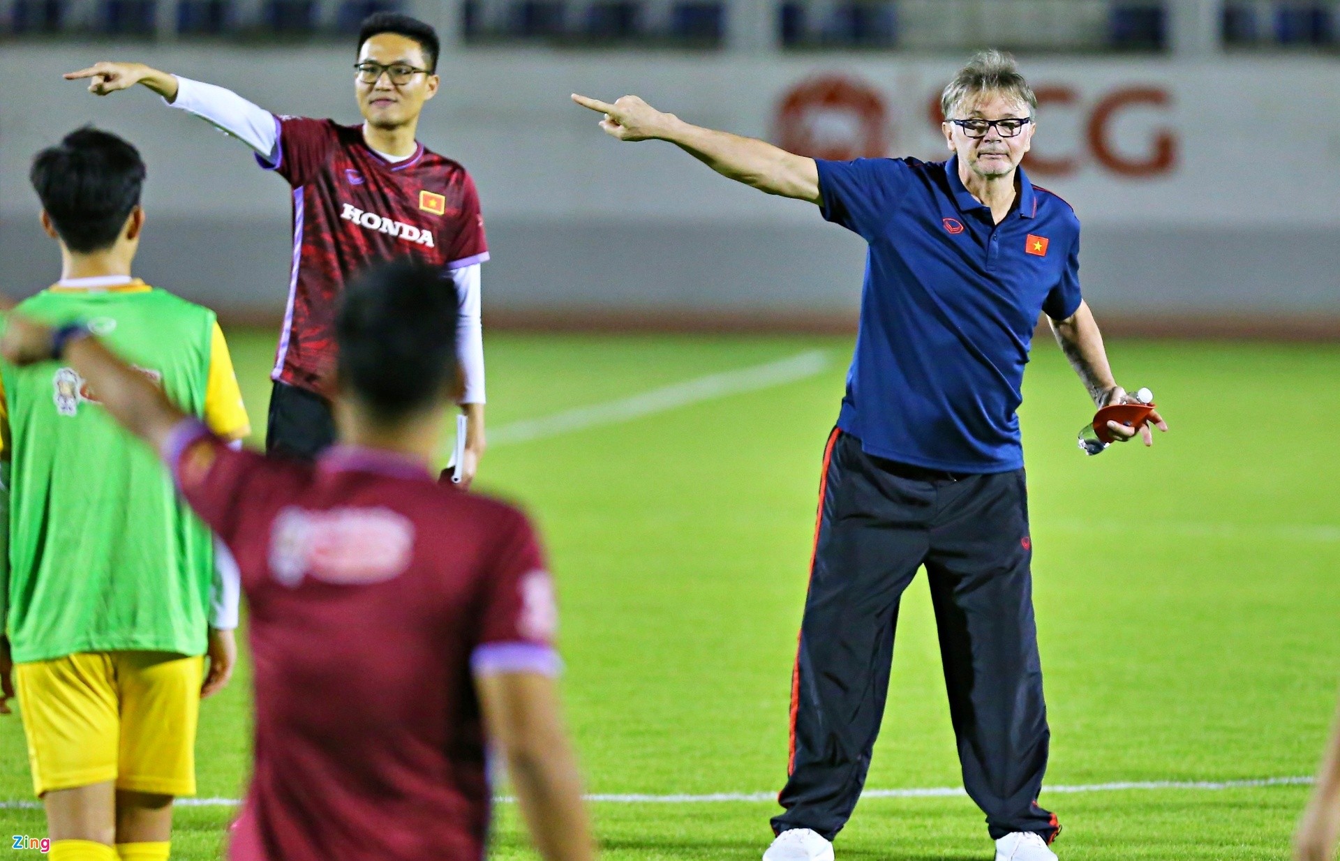 Lê Văn Đô lẻ loi trong ngày đầu của chiến dịch SEA Games - Bóng Đá