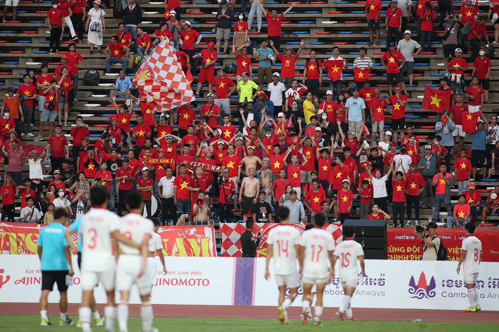 Cầu thủ U22 Việt Nam khóc nức nở sau trận thua - Bóng Đá