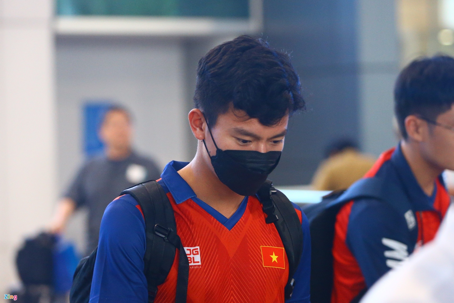 U22 Việt Nam chia đôi tâm trạng ngày về nước - Bóng Đá