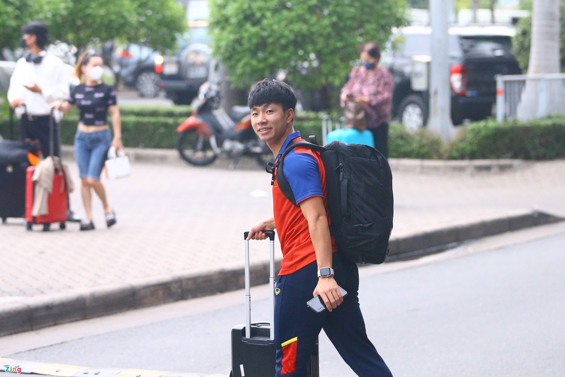 U22 Việt Nam chia đôi tâm trạng ngày về nước - Bóng Đá