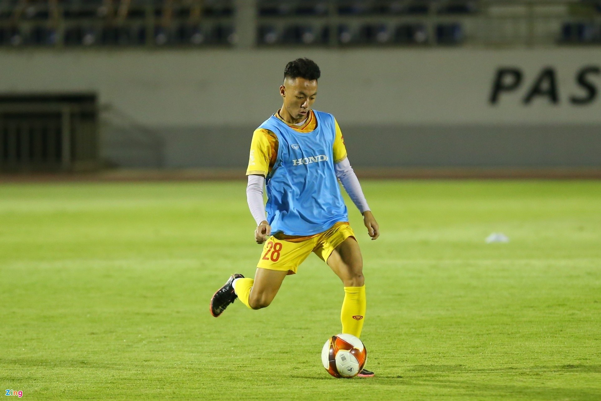 U22 Việt Nam thay đổi nhân sự bất ngờ trước Lào - Bóng Đá