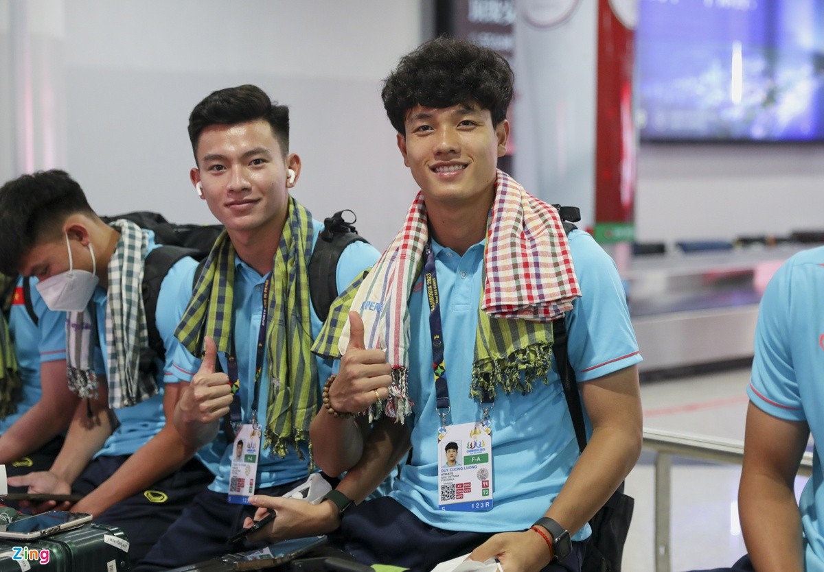 U22 Việt Nam đã đến Campuchia - Bóng Đá
