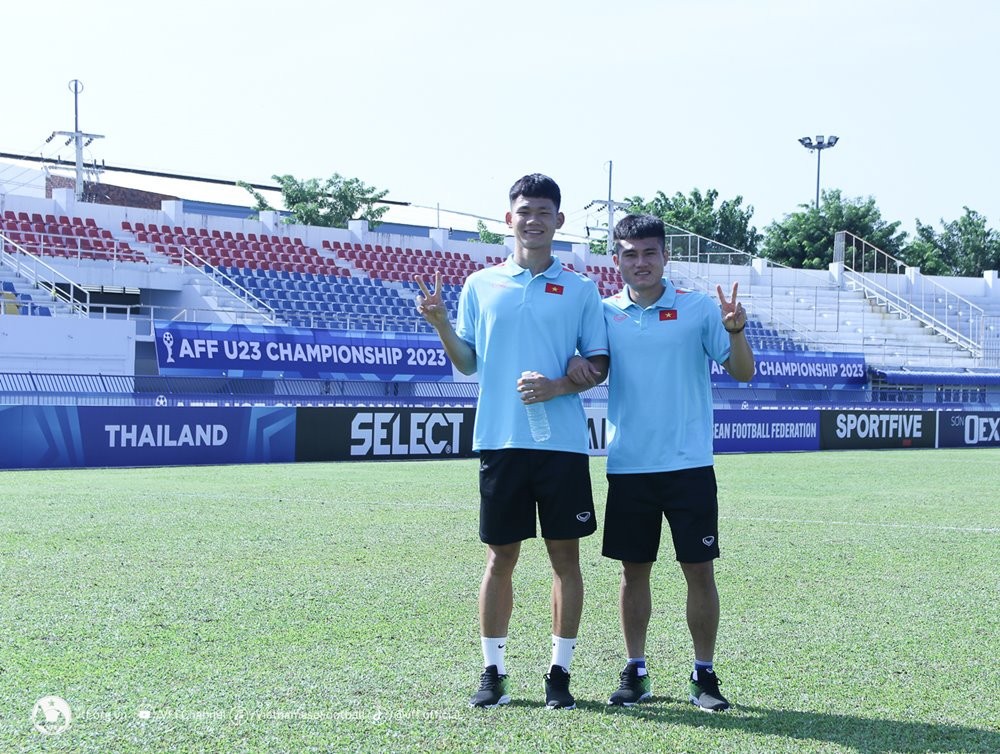 U23 Việt Nam làm quen sân Rayong, sẵn sàng lấy 3 điểm trước U23 Lào - Bóng Đá