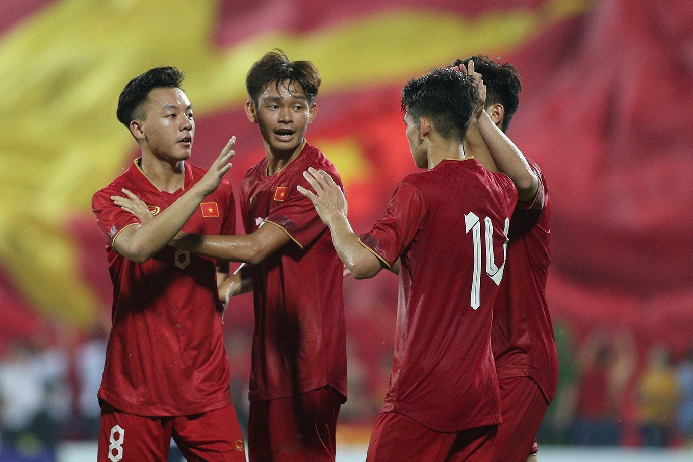 U23 Việt Nam: Đối mặt thực tế, khó trách HLV Troussier - Bóng Đá