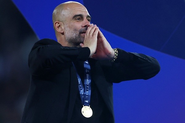 Pep Guardiola: Người đi xây những triều đại bóng đá vĩ đại - Bóng Đá