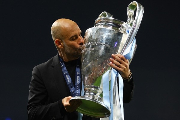 Pep Guardiola: Người đi xây những triều đại bóng đá vĩ đại - Bóng Đá