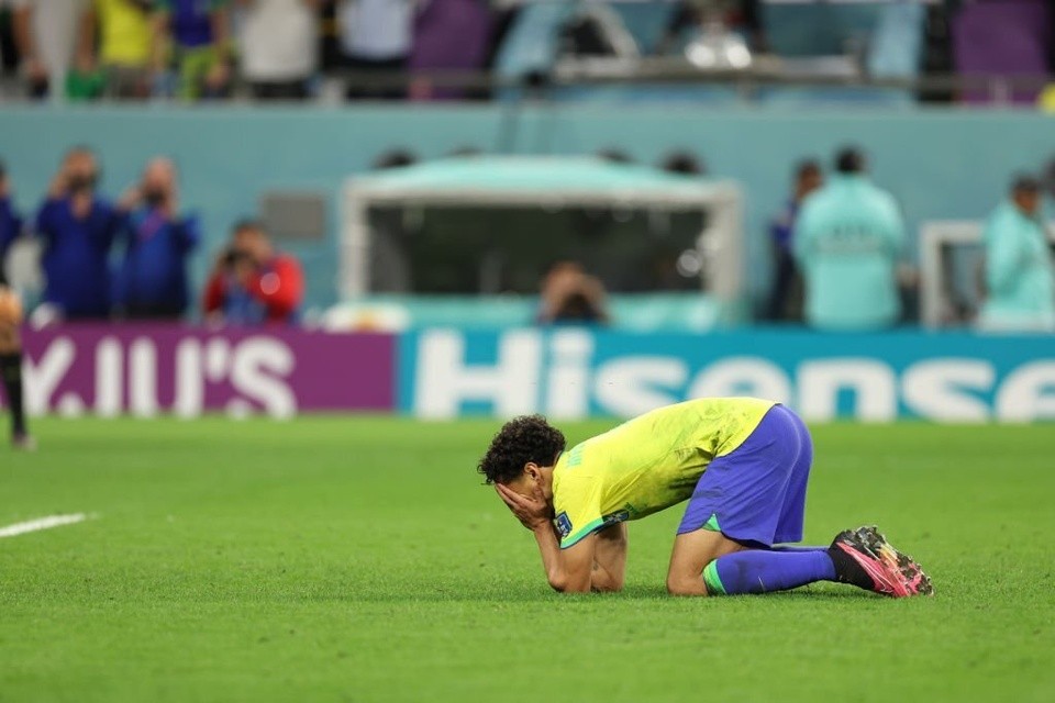 Sự sụp đổ của đội tuyển vĩ đại nhất thế giới - Bóng Đá