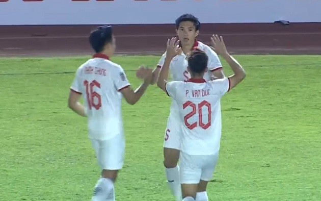 TRỰC TIẾP Lào 0-4 Việt Nam (Hết H2): Văn Hậu ghi bàn - Bóng Đá