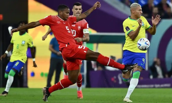 TRỰC TIẾP Brazil 0-0 Thụy Sĩ (H1): Fred sát cánh Casemiro - Bóng Đá