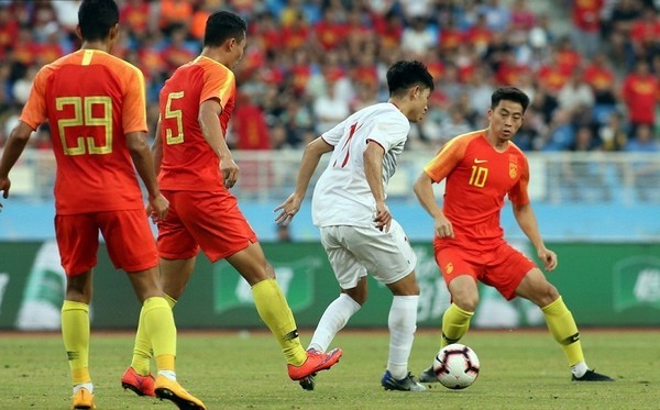 Phán quyết cho trọng tài trận Nam Định vs Khánh Hòa; U22 Việt Nam sắp đấu Trung Quốc - Bóng Đá