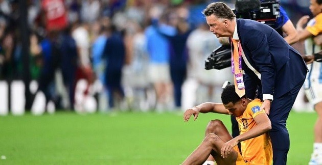 Conclusions: Orange not a penalty expert after all, referee dissonant, thanks Louis - Bóng Đá