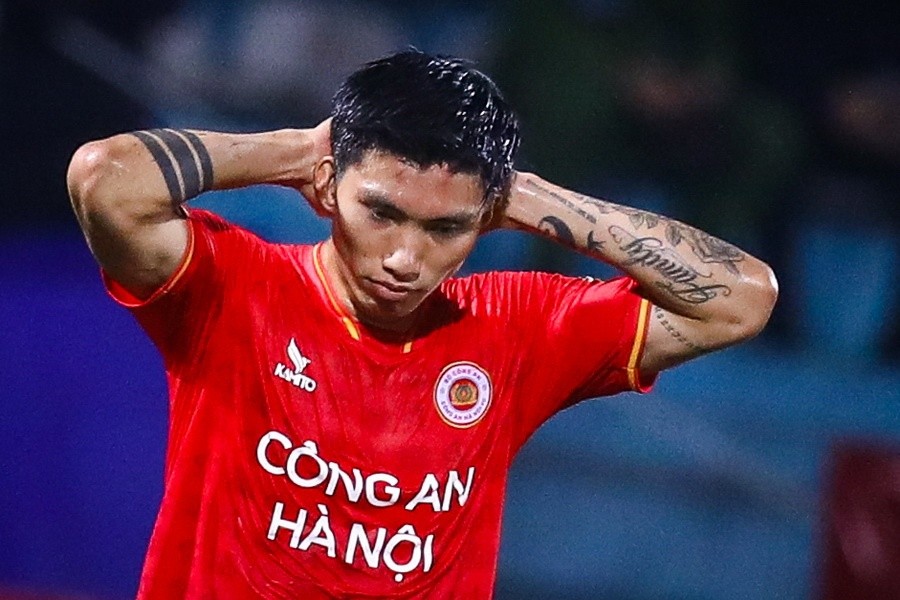 Văn Hậu và CAHN bất lực dù có 11 phút bù giờ - Bóng Đá