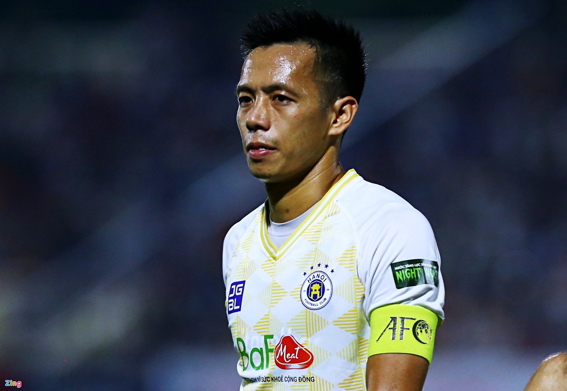 Vì sao Văn Quyết bị phạt kịch khung 8 trận? - Bóng Đá