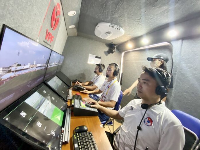 VAR tiếp tục được áp dụng trong đấu giữa CLB Hà Nội và Hải Phòng - Bóng Đá