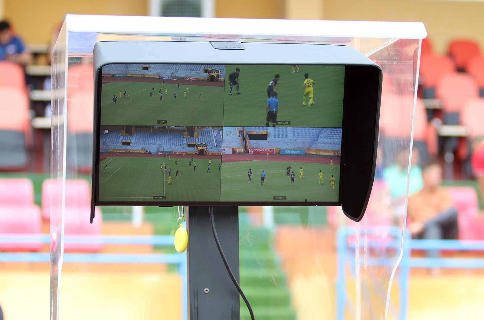 Trọng tài VAR V-League 'chạy thử', FIFA giám sát chặt - Bóng Đá