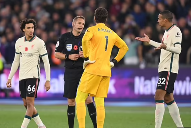 Jurgen Klopp blames Liverpool's first defeat since APRIL on referee Craig Pawson  - Bóng Đá