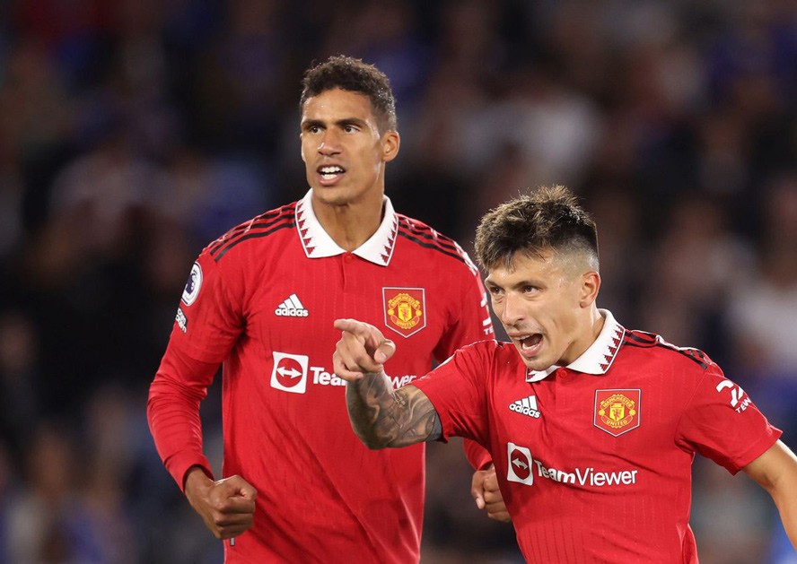 Man Utd sắp mắc sai lầm với Varane? - Bóng Đá