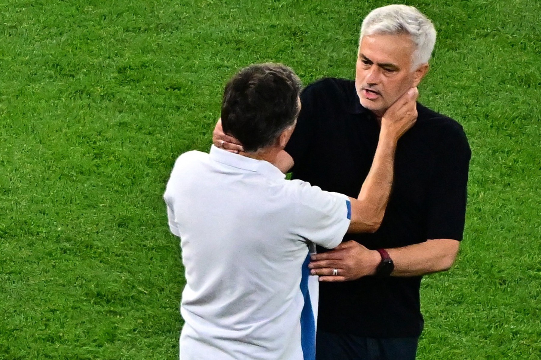 Mourinho quyết nổ 