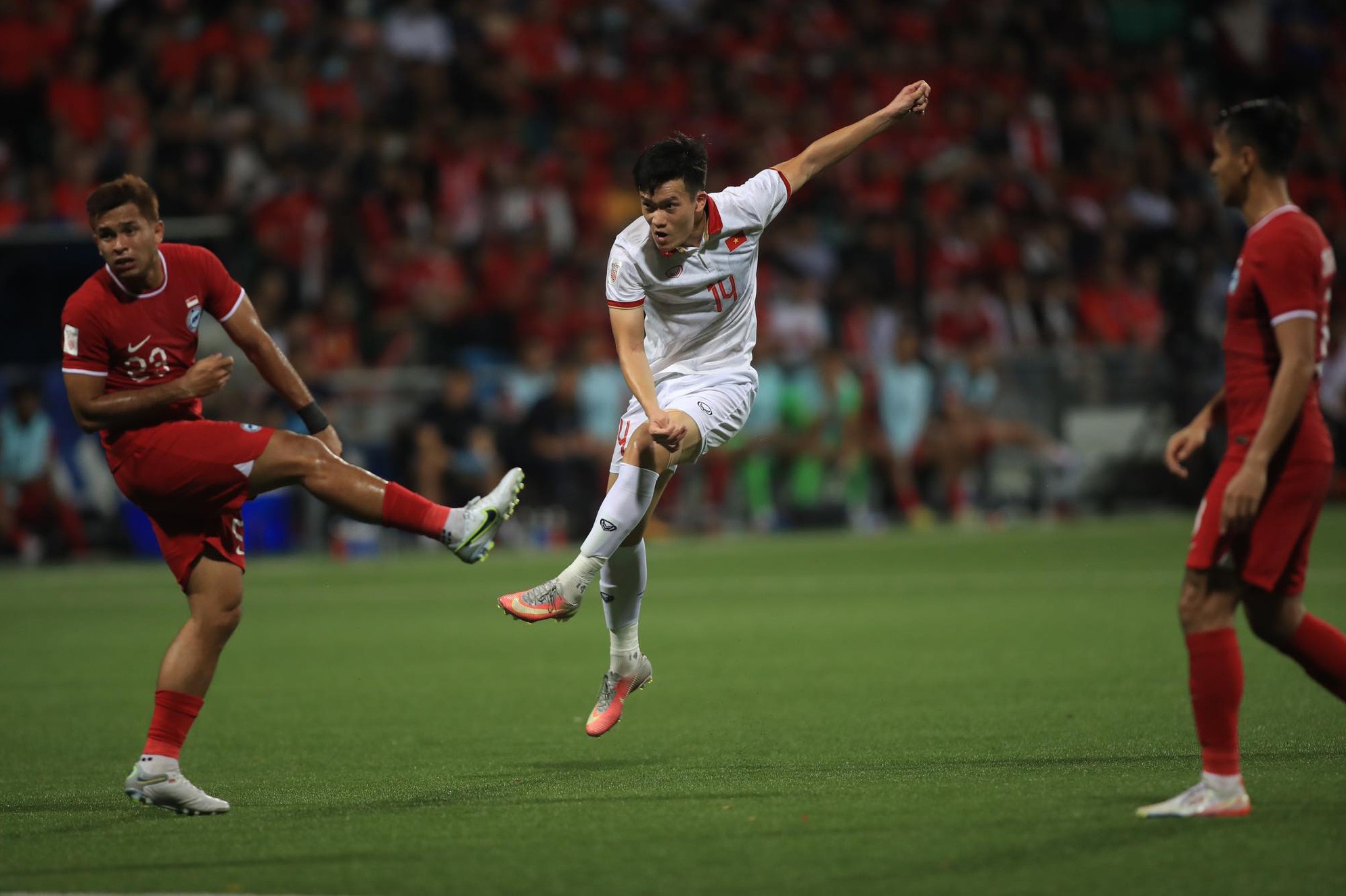 Chuyên gia chỉ ra sai lầm của tuyển Việt Nam ở trận hòa Singapore - Bóng Đá