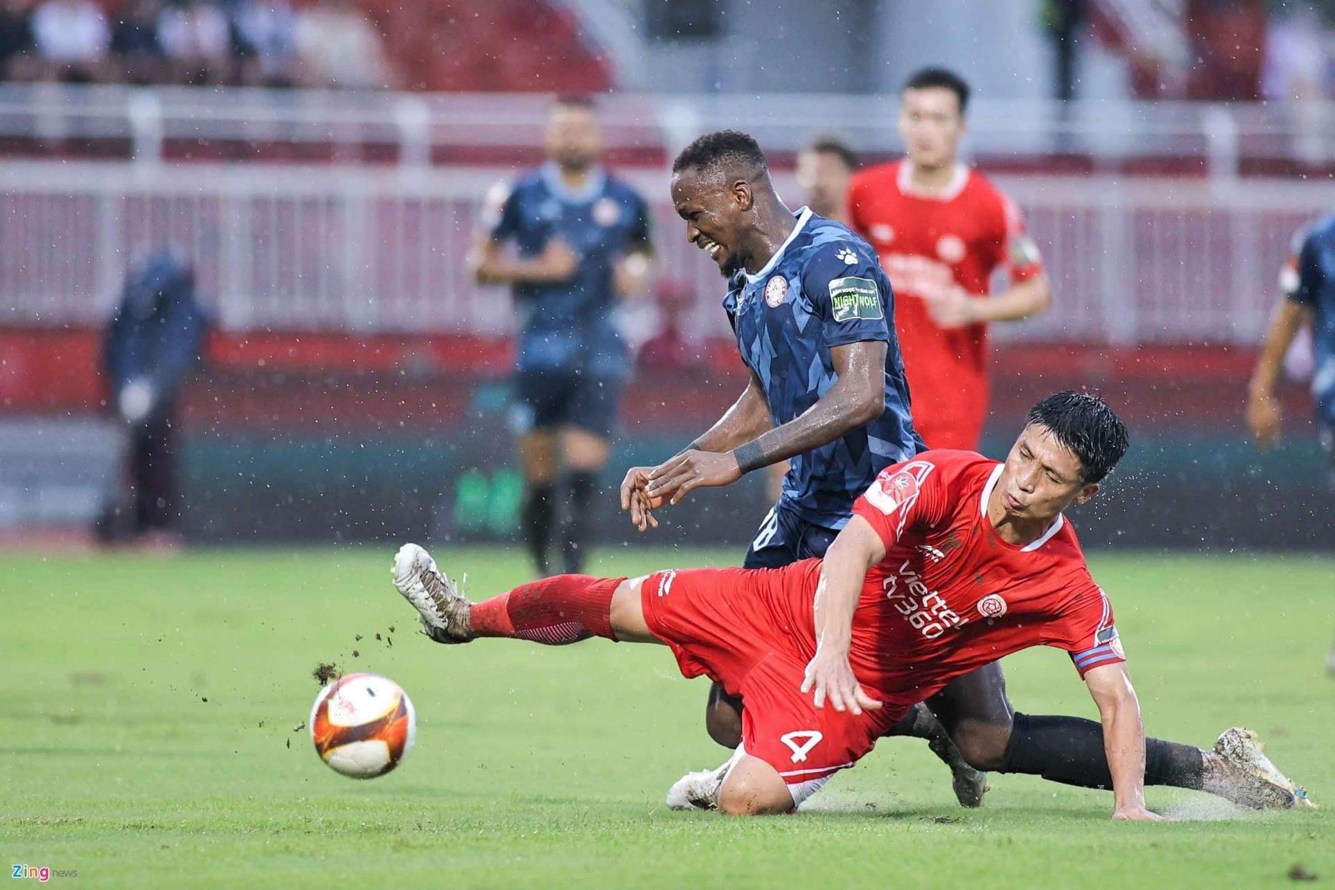 Ngoại binh Ai Cập ghi bàn đầu tiên ở V-League - Bóng Đá