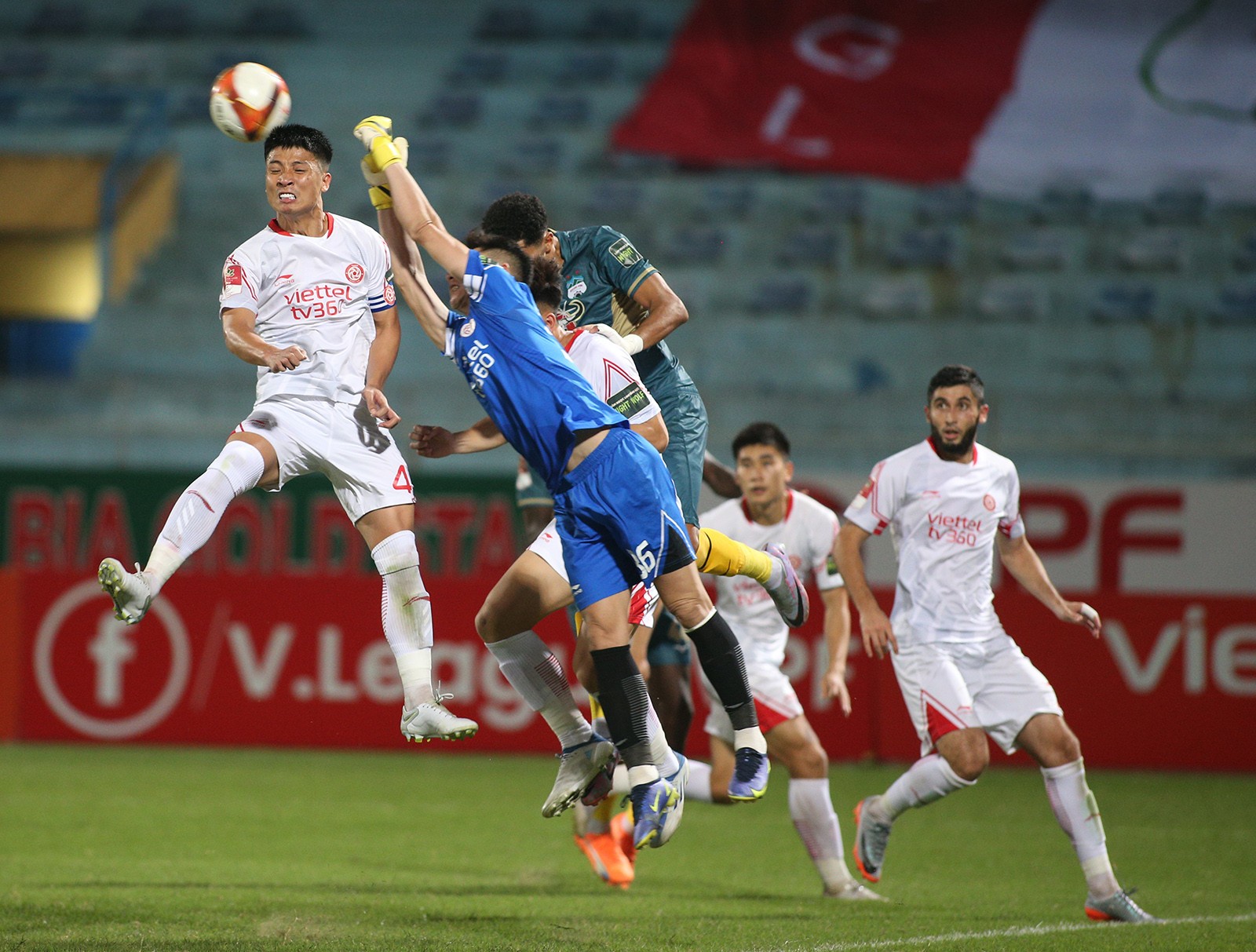 Sao trẻ U23 Việt Nam tỏa sáng , HLV Philippe Troussier mừng thầm - Bóng Đá