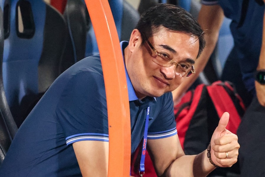 Thua ngược cay đắng, HLV Quảng Nam chỉ trích VAR - Bóng Đá