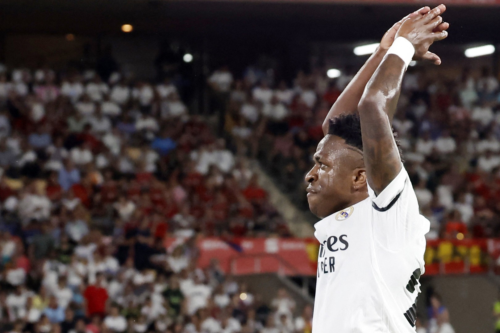 Real Madrid đoạt Cúp nhà Vua: Ngọn lửa Vinicius - Bóng Đá