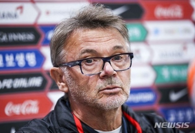 HLV Philippe Troussier nói gì trước trận đấu với Hàn Quốc? - Bóng Đá