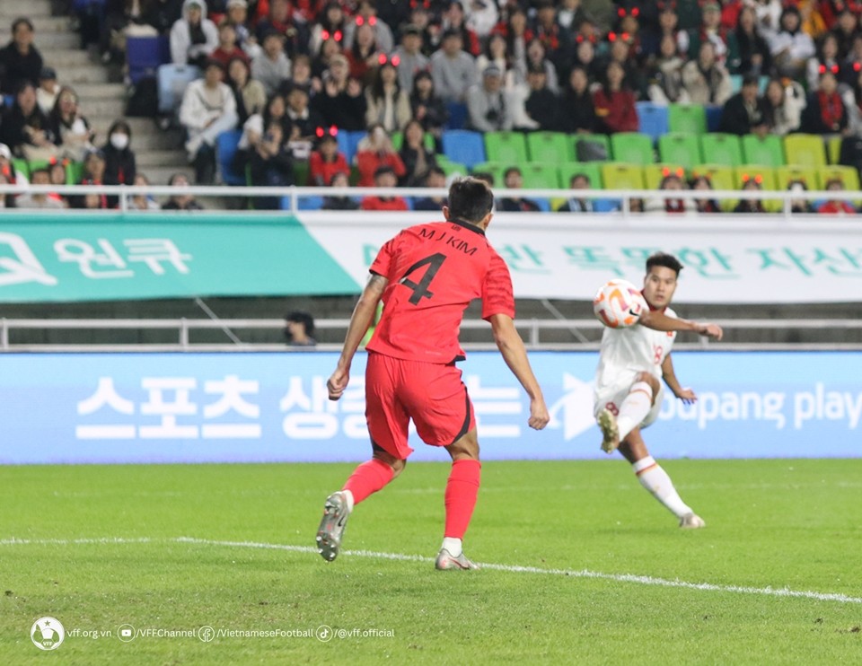 Chuyên gia Phan Anh Tú chỉ rõ điểm yếu của ĐT Việt Nam - Bóng Đá